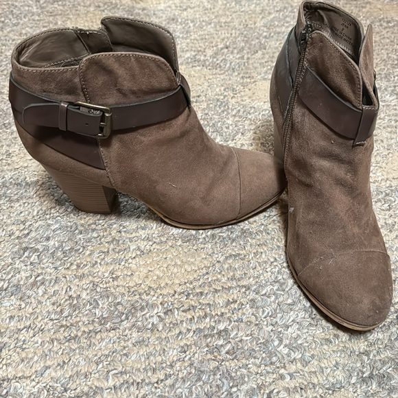 Limelight ankle heeled booties - Picture 3 of 3